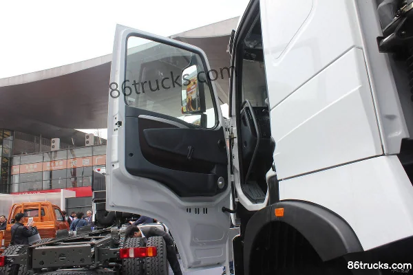 Sinotruk HOWO T7H camion benne 440 ch 6X4(10 roues) 6,3 m Cabine (1) | 86Trucks
