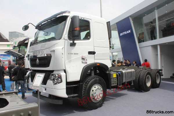 Sinotruk HOWO T7H camion benne 440 ch 6X4(10 roues) 6,3 m Extérieur (3) | 86Trucks