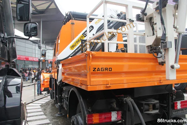 Mercedes-Benz Unimog série 230 ch 4X4(6 roues) véhicule de travail rail-route (modèle U400) Extérieur (3) | 86Trucks