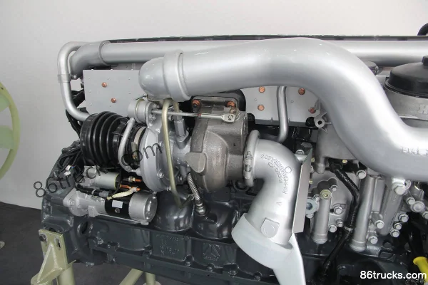 Sinotruk MC13.54-40 540 ch 13L China IV moteur diesel Extérieur (3) | 86Trucks