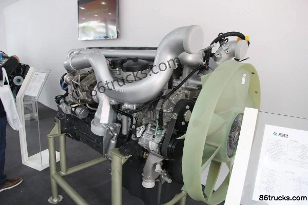 Sinotruk MC13.54-40 540 ch 13L China IV moteur diesel Extérieur (2) | 86Trucks