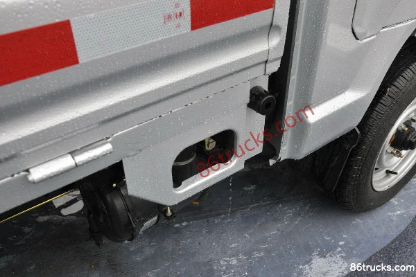 Jinbei Star 1.3L 70 hp 4X2(6 wheels) Gasoline 3m Single Row Flatbed Mini Truck Chassis (1) | 86Trucks