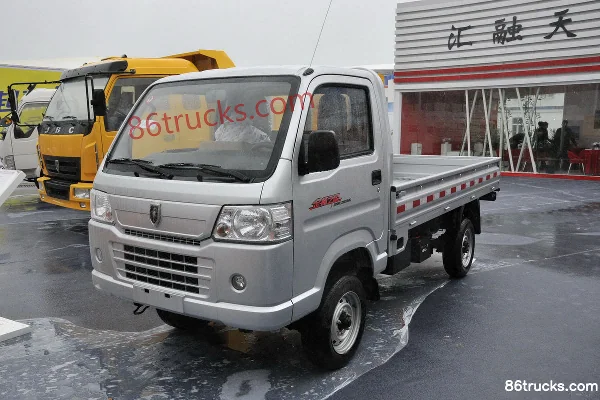 Jinbei Star 1.3L 70 hp 4X2(6 wheels) Gasoline 3m Single Row Flatbed Mini Truck Exterior (3) | 86Trucks