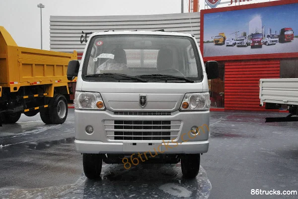 Jinbei Star 1.3L 70 hp 4X2(6 wheels) Gasoline 3m Single Row Flatbed Mini Truck Exterior