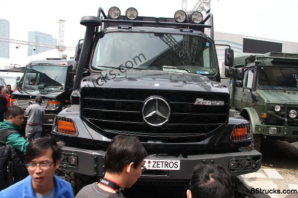 Mercedes-Benz Zetros camion lourd 330 ch 6X6(10 roues) camion porteur fourgon (modèle 2733) Extérieur (3) | 86Trucks