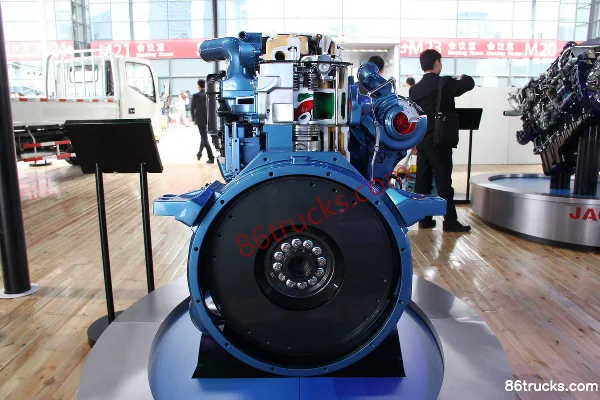 MaxxForce 9.3L 397 hp 9.3L China V Diesel Engine Exterior (2) | 86Trucks