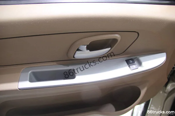 2013 Dongfeng V29 Luxury 100 hp 1.4L Minivan Cab (1) | 86Trucks