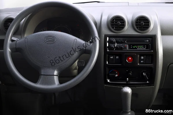 2012 GAC Gonow Xingwang Luxury Edition 60 hp 1.0L van Cab (1) | 86Trucks