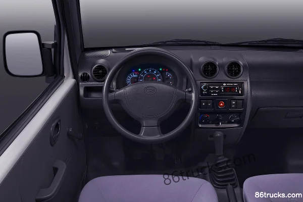 2012 GAC Gonow Xingwang L Comfort Type 60 hp 1.0L van Cab (2) | 86Trucks
