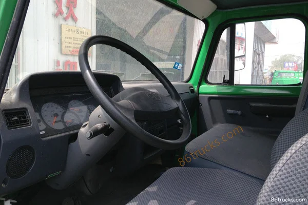 FAW Jiefang J4R Heavy Truck 220 hp 4X2(6 wheels) Tractor Truck Cab (2) | 86Trucks