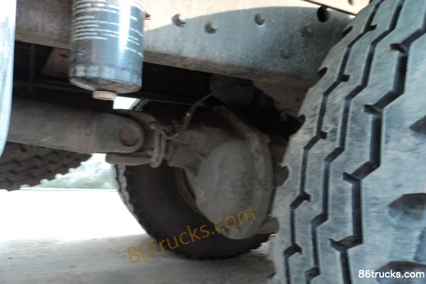 Dongfeng Liuqi Balong 507 camion lourd 290 ch 6X4(10 roues) camion benne 5,6 m Châssis (3) | 86Trucks
