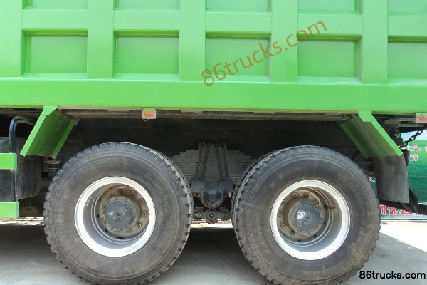 Dongfeng Liuqi Balong 507 camion lourd 290 ch 6X4(10 roues) camion benne 5,6 m Châssis (1) | 86Trucks