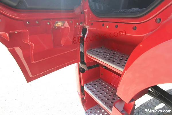 2013 FAW Jiefang J6P camion lourd 350 ch 6X4(10 roues) tracteur routier Cabine (1) | 86Trucks
