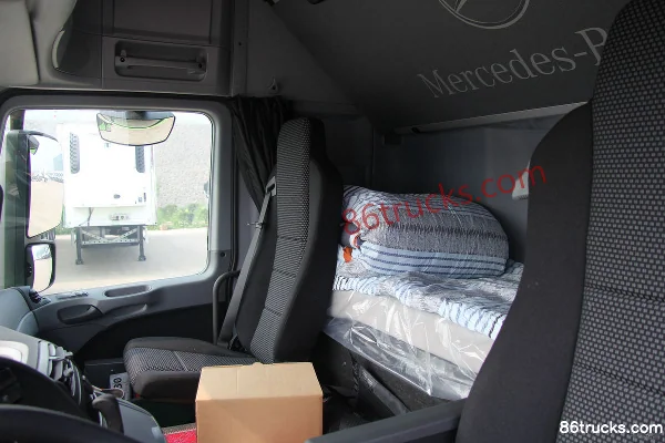 Mercedes-Benz Actros Heavy Truck 440 hp 6X2R Refrigerated Tractor Truck (Model 2644) Cab (3) | 86Trucks