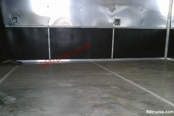 Dongfeng Commercial Vehicle Tianjin 180 hp 4X2(6 wheels) Explosive Material Transport Truck (Zhongchang Brand) Cab (1) | 86Trucks