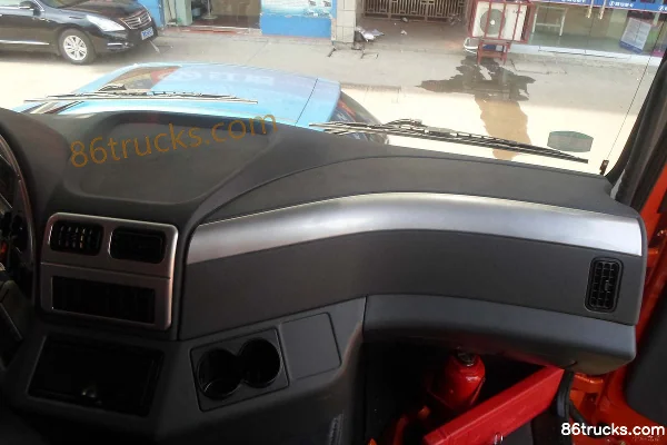 SHACMAN Delong M3000 310 hp 8X4(12 wheels) 7.6m Dump Truck Cab (3) | 86Trucks