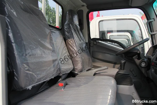 JAC Shuailing K250 109 hp 4X2(6 wheels) 3.2m Single Row Flatbed Light Truck Cab (3) | 86Trucks