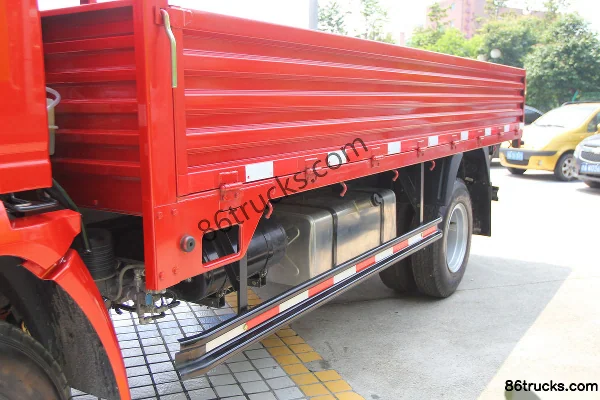 Sinotruk HOWO Tongshuai 141 ch 4X2(6 roues) 4,2 m porteur à ridelles cabine simple Carrosserie (1) | 86Trucks