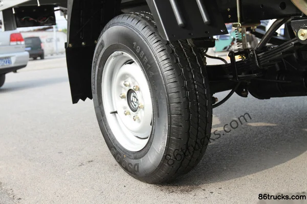 Changan Kuayue Kuayue Wang X5 1.3L 82 hp 4X2(6 wheels) Gasoline 3.2m Single Row Flatbed Mini Truck Chassis (1) | 86Trucks