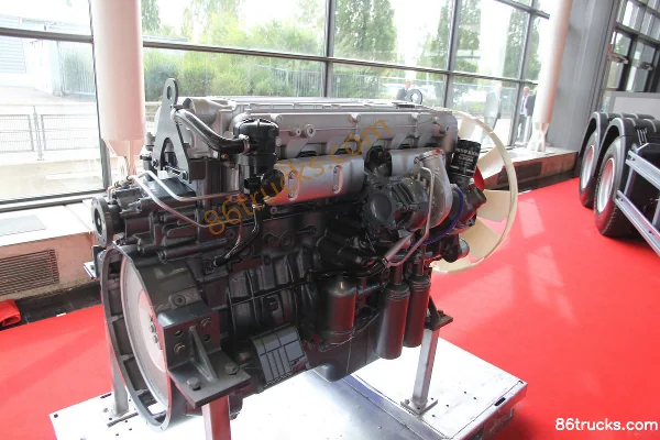 Hanma CM6D28.320 30 320 hp 11.8L China III Diesel Engine Exterior (2) | 86Trucks
