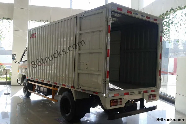 JMC Classic Shunda 109 ch 4X2(6 roues) fourgon 4,21 m simple cabine Châssis (1) | 86Trucks