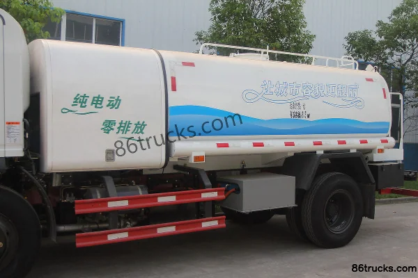 Sinotruk Wangpai 7 Series 136 hp 4X2(6 wheels) Electric Water Sprinkler Truck Body (2) | 86Trucks