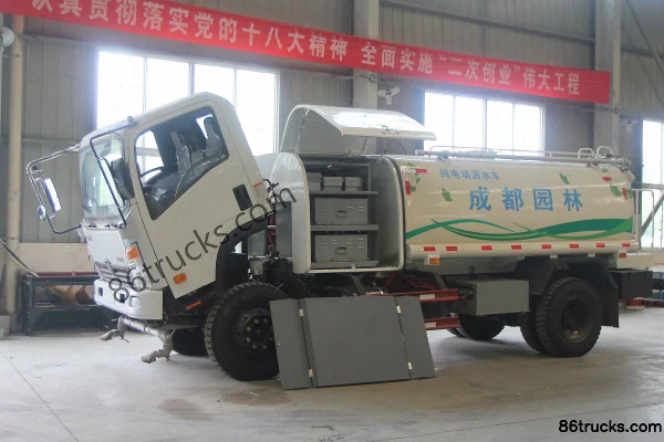 Sinotruk Wangpai 7 Series 136 hp 4X2(6 wheels) Electric Water Sprinkler Truck Body (1) | 86Trucks