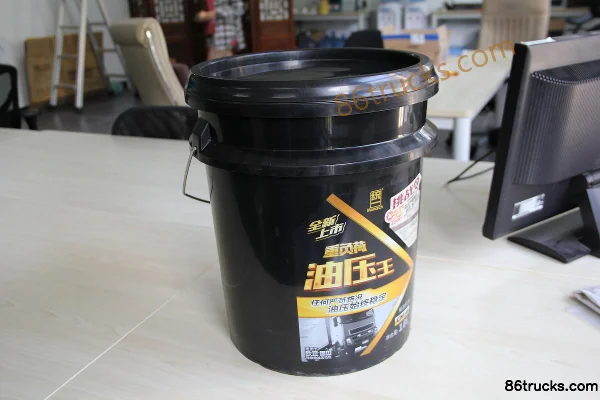 Tongyi Oil King 15W-40 18L(CH grade) Exterior (2) | 86Trucks