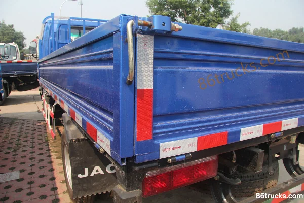 JAC Junling 109 hp 4X2(6 wheels) 4.18m single-row flatbed light truck Body (3) | 86Trucks