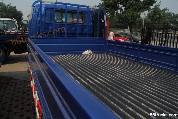 JAC Junling 109 hp 4X2(6 wheels) 4.18m single-row flatbed light truck Body (2) | 86Trucks