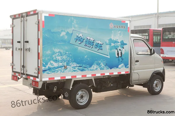 Changan léger Shenqi T20 99 ch 4X2(6 roues) camion frigorifique Extérieur (3) | 86Trucks