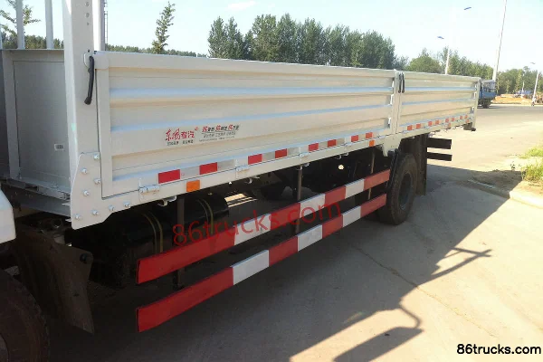 Dongfeng Commercial Vehicle Tianjin Medium Truck 180 hp 4X2(6 wheels) Chick Transport Truck (Chengliwei Brand) Body (1) | 86Trucks