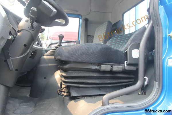 FAW Jiefang Qingdao Long V camion moyen 160 ch 4X2(6 roues) camion porteur à ridelles 6,75 m Cabine (3) | 86Trucks