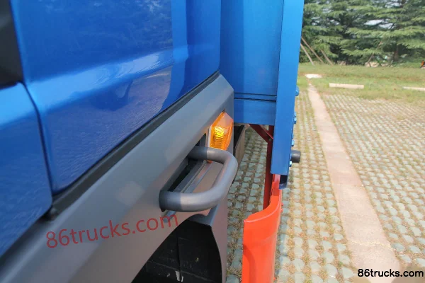 FAW Jiefang Qingdao Long V camion moyen 160 ch 4X2(6 roues) camion porteur à ridelles 6,75 m Carrosserie (1) | 86Trucks