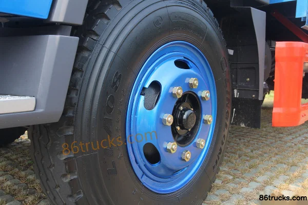 FAW Jiefang Qingdao Long V camion moyen 160 ch 4X2(6 roues) camion porteur à ridelles 6,75 m Châssis (3) | 86Trucks