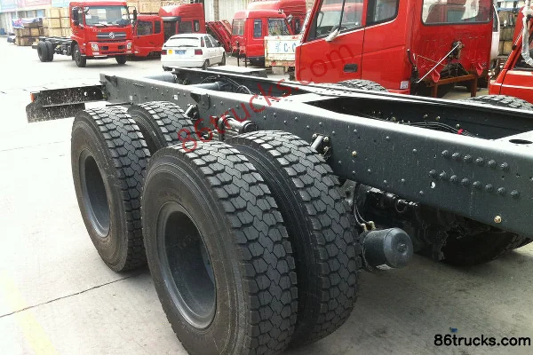 Dongfeng Commercial Vehicle Tianlong Heavy Truck 315 hp 8X4(12 wheels) 9.6m Cargo Truck Chassis (1) | 86Trucks