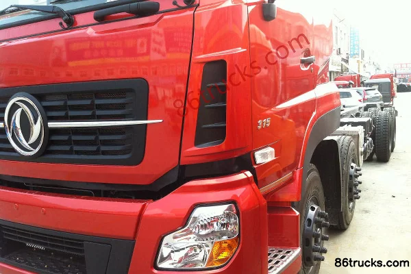 Dongfeng Commercial Vehicle Tianlong Heavy Truck 315 hp 8X4(12 wheels) 9.6m Cargo Truck Exterior (3) | 86Trucks