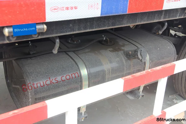 JAC Shuailing H330 109 hp 4X2(6 wheels) 4.13m Single Row Flatbed Light Truck (Wide Body) Chassis (3) | 86Trucks
