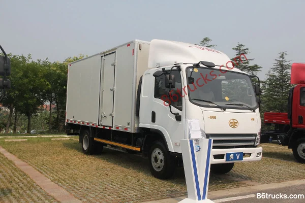 FAW Jiefang HuV 120hp 4X2(6 wheels) 4.2m Single Row Van Light Truck Exterior (3) | 86Trucks
