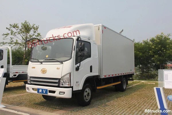 FAW Jiefang HuV 120hp 4X2(6 wheels) 4.2m Single Row Van Light Truck Exterior (2) | 86Trucks