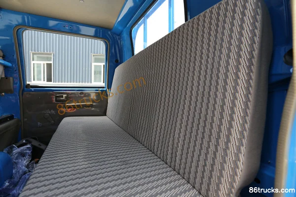 Changan Kuayue Shuaibao 88 hp 4X2(6 wheels) 3.5m Single Row Flatbed Light Truck Cab (2) | 86Trucks