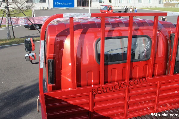 FAW-GM F330 Subo 150hp 4X2(6 wheels) 5.2m single-row flatbed light truck Body (1) | 86Trucks