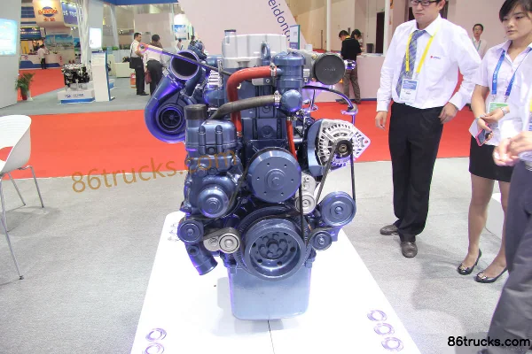 Weichai WP12HPDI480E50 480 hp 12L China V Natural Gas Engine Exterior (3) | 86Trucks