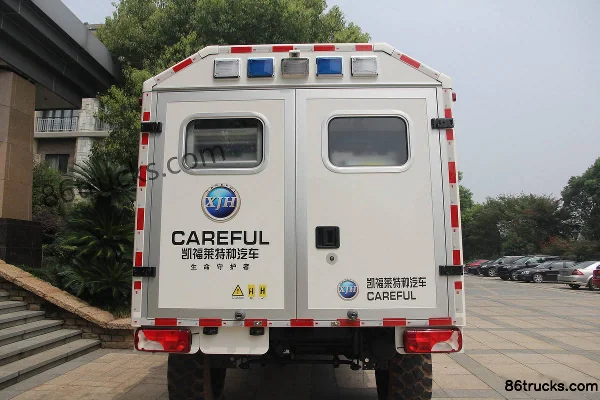 Mercedes-Benz Unimog Series 220hp 4X4(6 wheels) Off-road Ambulance (Model U4000) Body (1) | 86Trucks