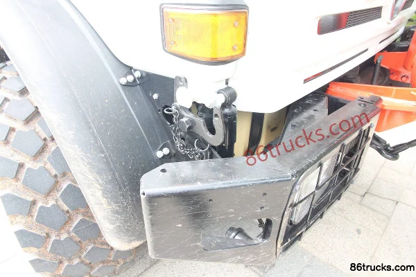 Mercedes-Benz Unimog Series 220hp 4X4(6 wheels) Off-road Ambulance (Model U4000) Chassis (3) | 86Trucks