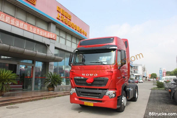 Sinotruk HOWO T7H Heavy Truck 320 hp 4X2(6 wheels) Tractor Truck Exterior (2) | 86Trucks