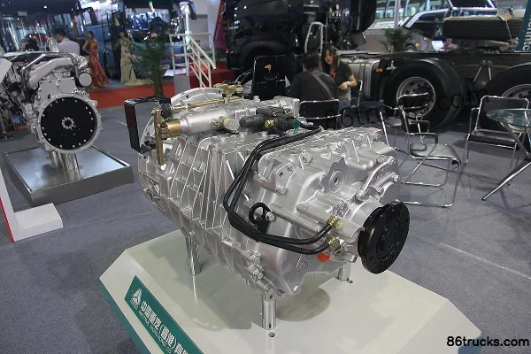 Sinotruk HW19710L 10-speed manual transmission Exterior (3) | 86Trucks