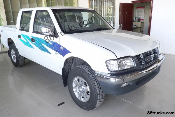 Isuzu T series 2.6L gasoline 4WD double-row pickup truck Exterior