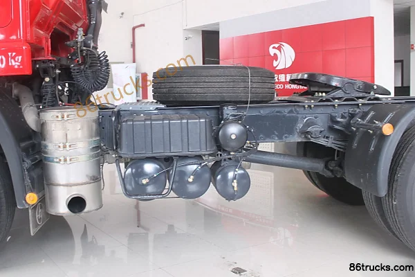 SAIC Hongyan Genlyon M500 Heavy Truck Lightweight Edition 450hp 4X2(6 wheels) Tractor Truck Chassis (2) | 86Trucks