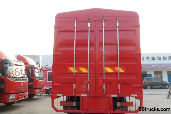 FAW Jiefang J6L medium truck Linghang Edition 180 hp 4X2(6 wheels) 6.8m half-row stake truck Body (3) | 86Trucks